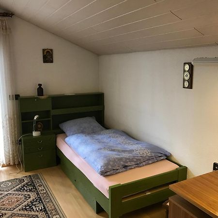 Gemuetliches Gaestehaus! Waldkraiburg Bagian luar foto