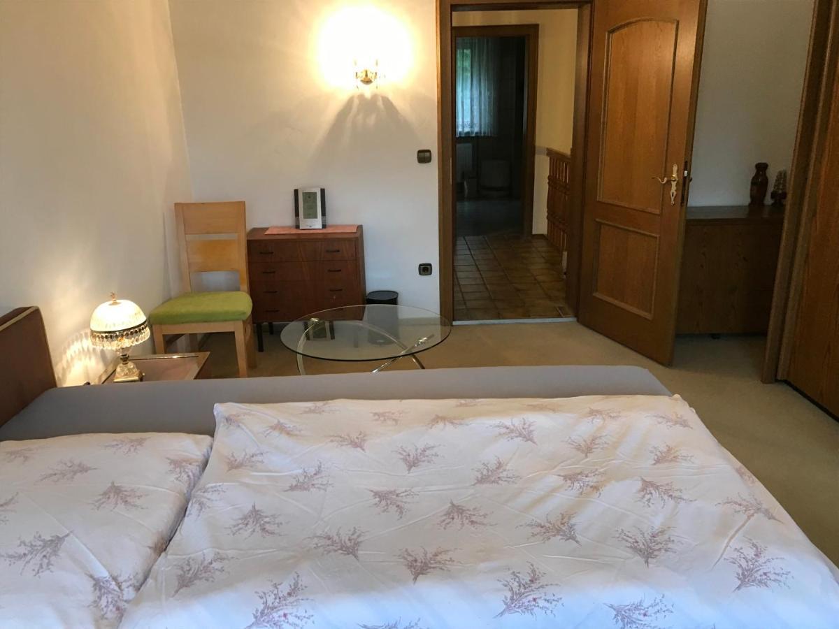 Gemuetliches Gaestehaus! Waldkraiburg Bagian luar foto